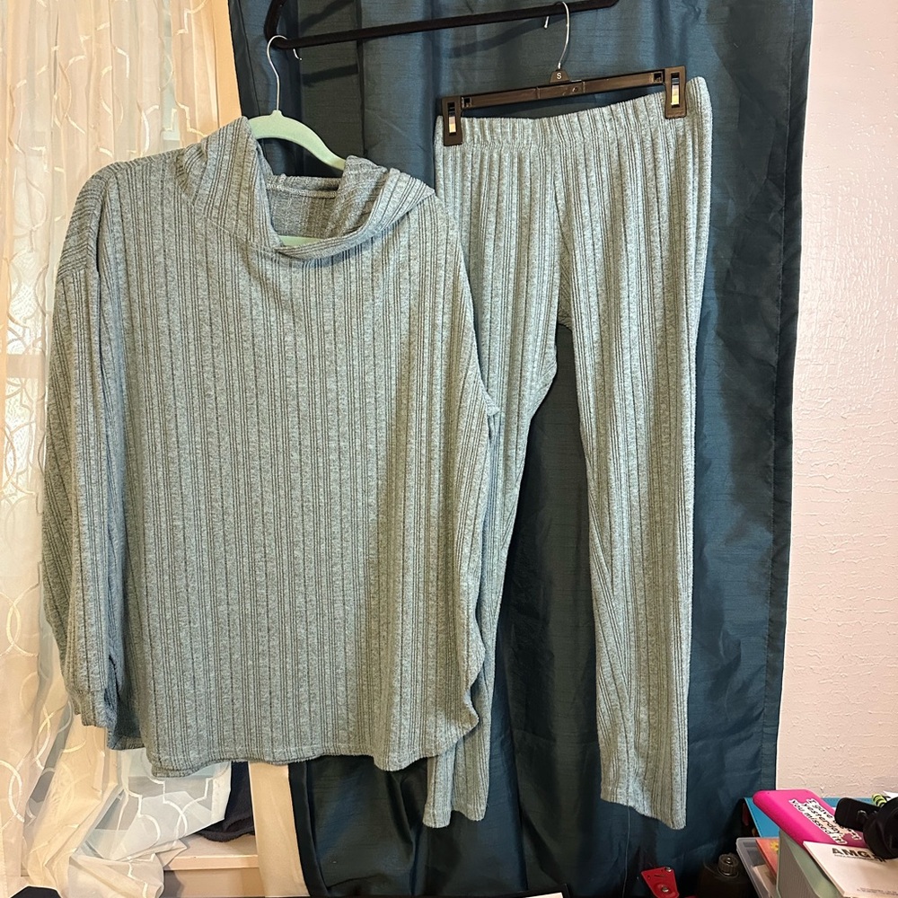 Light Heathered Blue Gray Ribbed Loungewear Set - Top & Pants